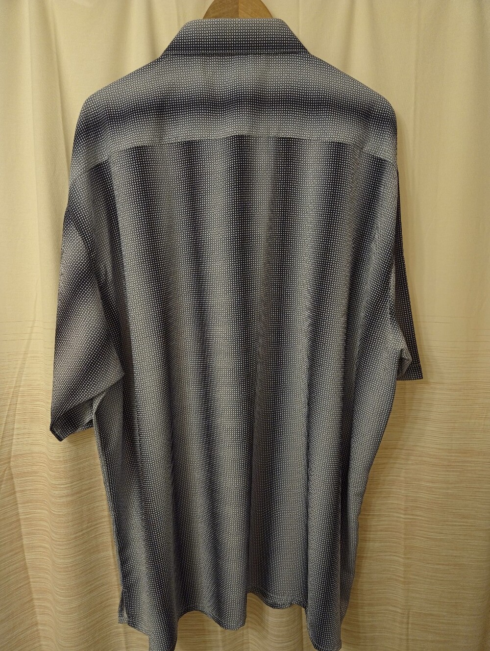 Bassiri Limited Collection Men’s Black On White Wave Microfiber SS Shirt - Picture 2 of 3